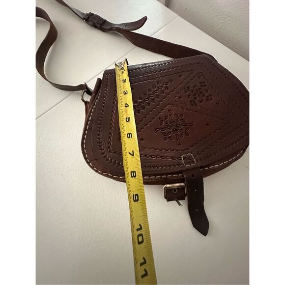 Vintage Women's Brown Handmade Leather Saddle Bag OS - Picture 9 of 11